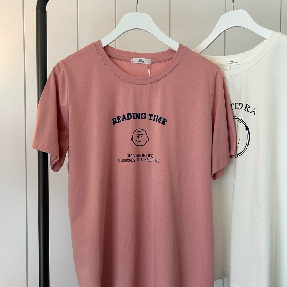 Pink Graphic Tee - Reading Time